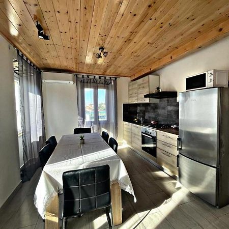 Amani Modern Apartment Lumbarda Exteriér fotografie