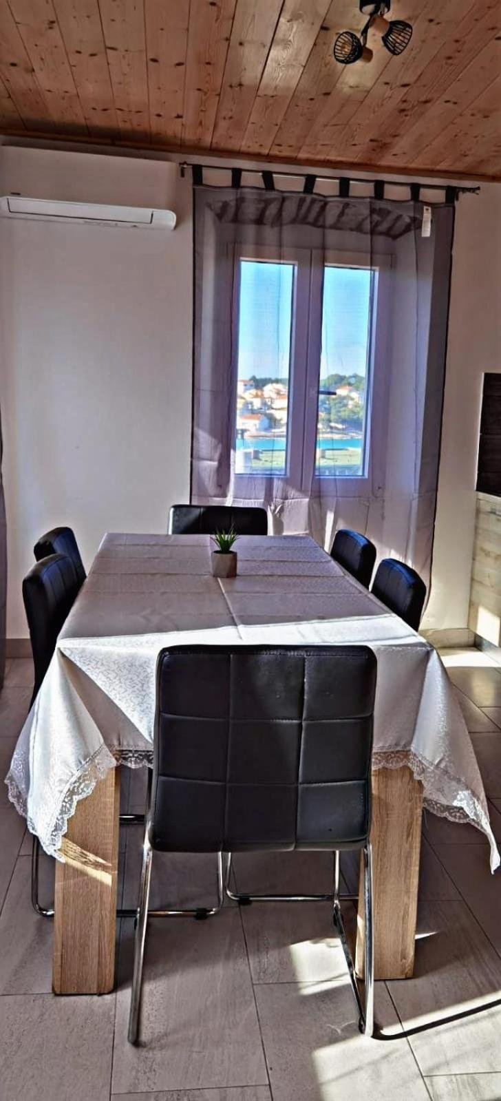 Amani Modern Apartment Lumbarda Exteriér fotografie